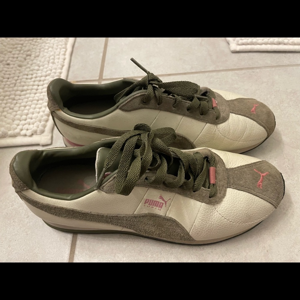 Old school Puma’s. Love the ‘em still but no longer fit